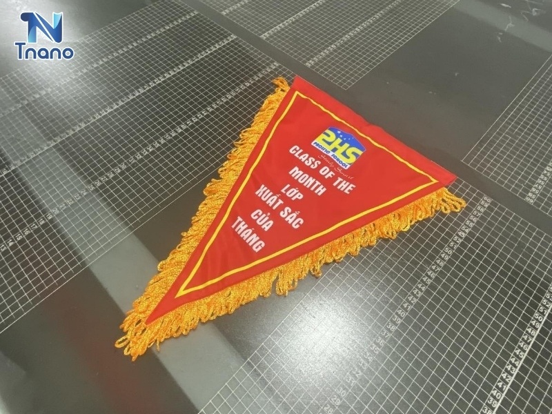 Vì sao nên chọn in và may cờ thiết kế thay vì mua sẵn?